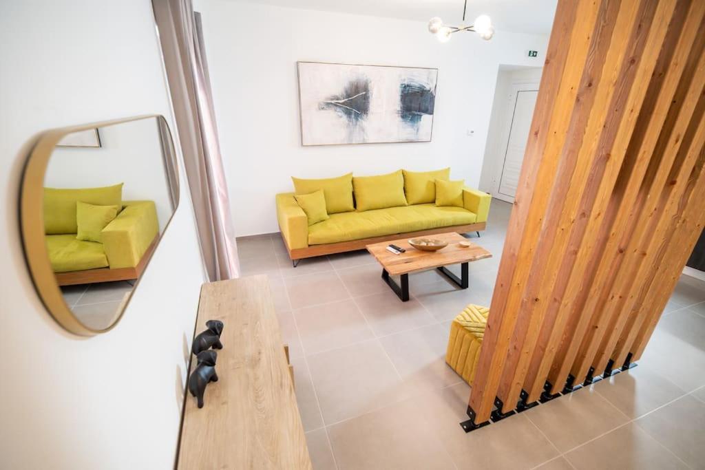 *Oasis* Best View Jacuzzi New Central Apartment Volos Buitenkant foto