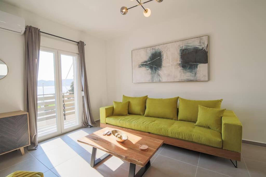 *Oasis* Best View Jacuzzi New Central Apartment Volos Buitenkant foto