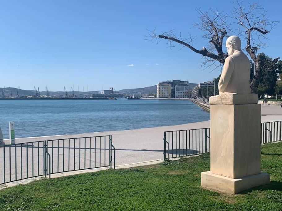 *Oasis* Best View Jacuzzi New Central Apartment Volos Buitenkant foto